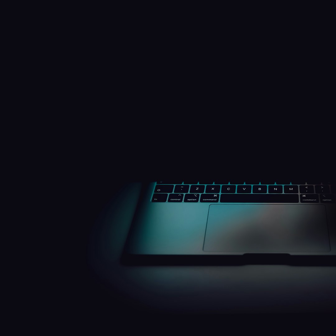 أخبار الأمن هذا الأسبوع: اختراق LastPass، عمليات سيبرانية عالمية، والوجه المزدوج للذكاء الاصطناعي